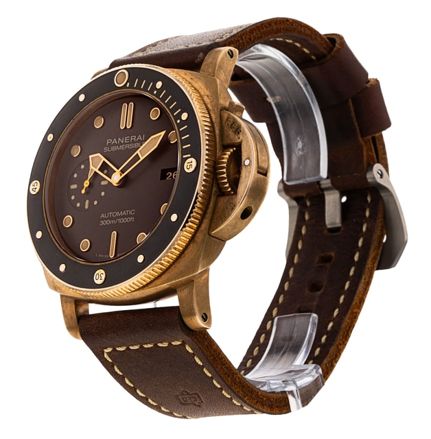 Panerai Submersible PAM00968 Image 2